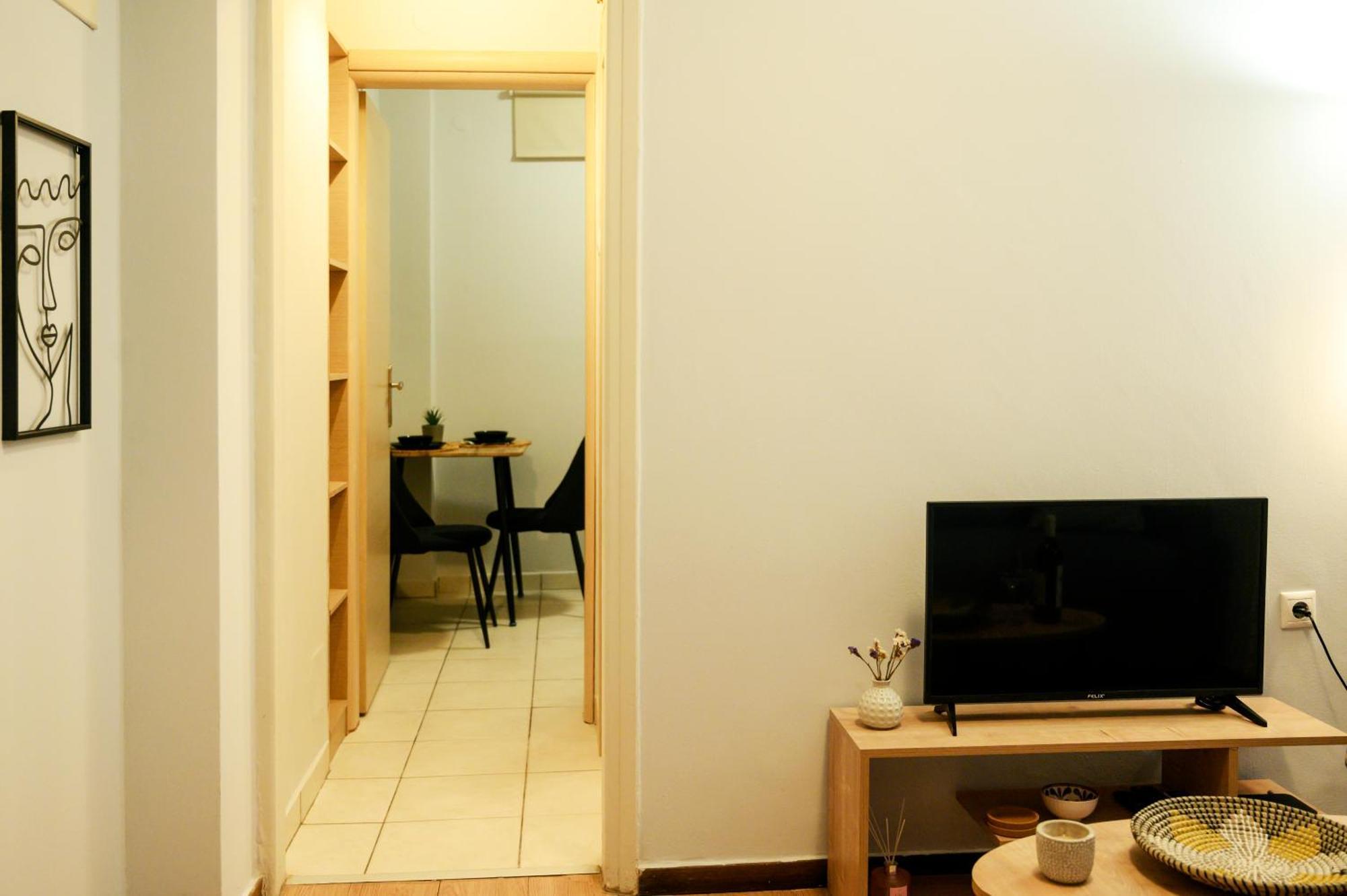 Modern Downtown Flat By Golden H&R Apartman Szaloniki Kültér fotó