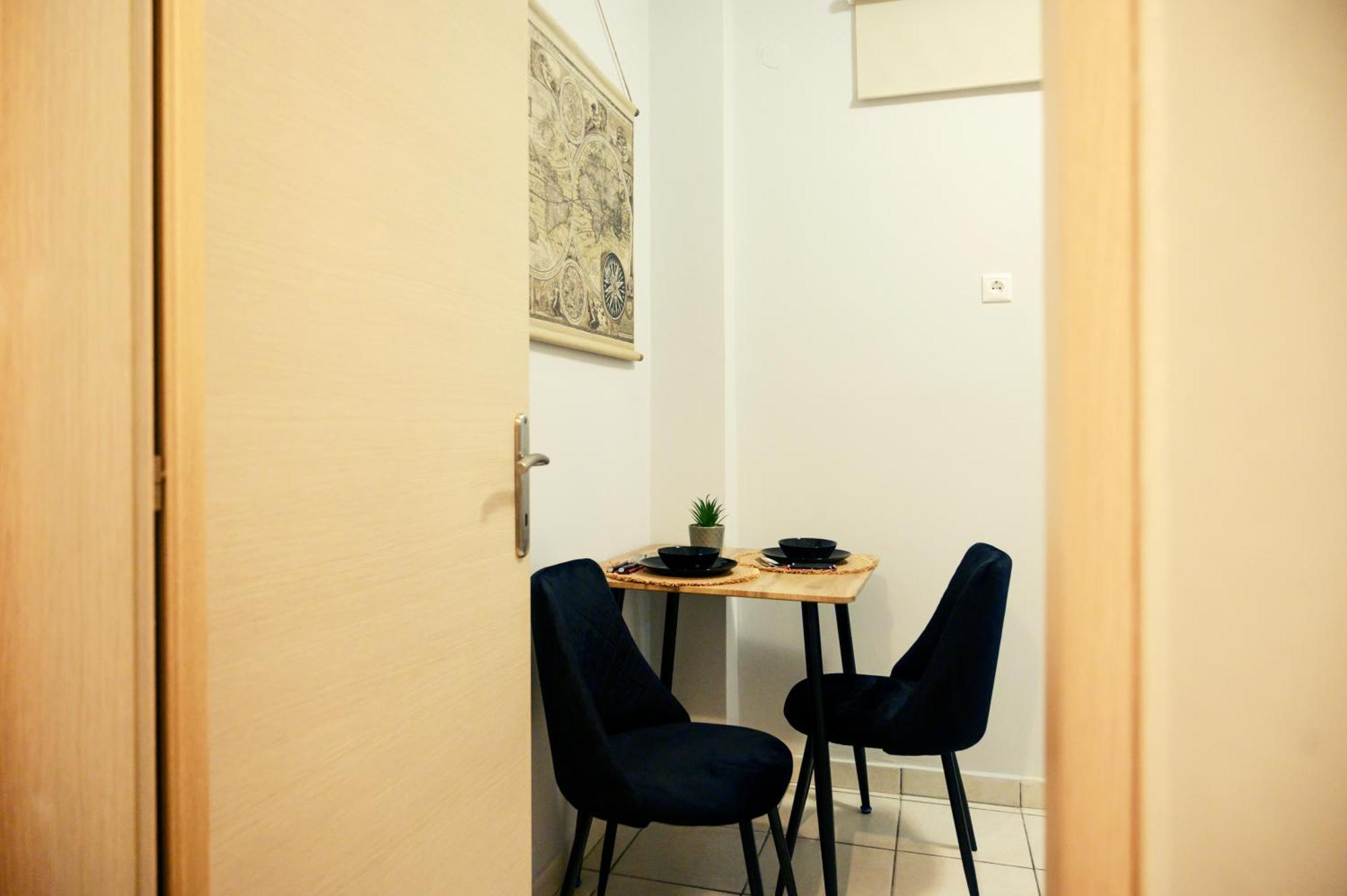 Modern Downtown Flat By Golden H&R Apartman Szaloniki Kültér fotó